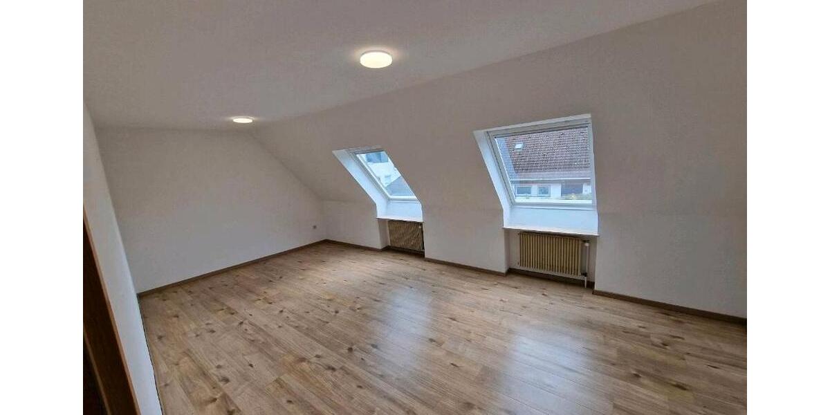 Dachgeschoßwohnung Stetten am kalten Markt - 3 Zimmer, 80 m&sup2;, 720&euro; | Angebot:26522061