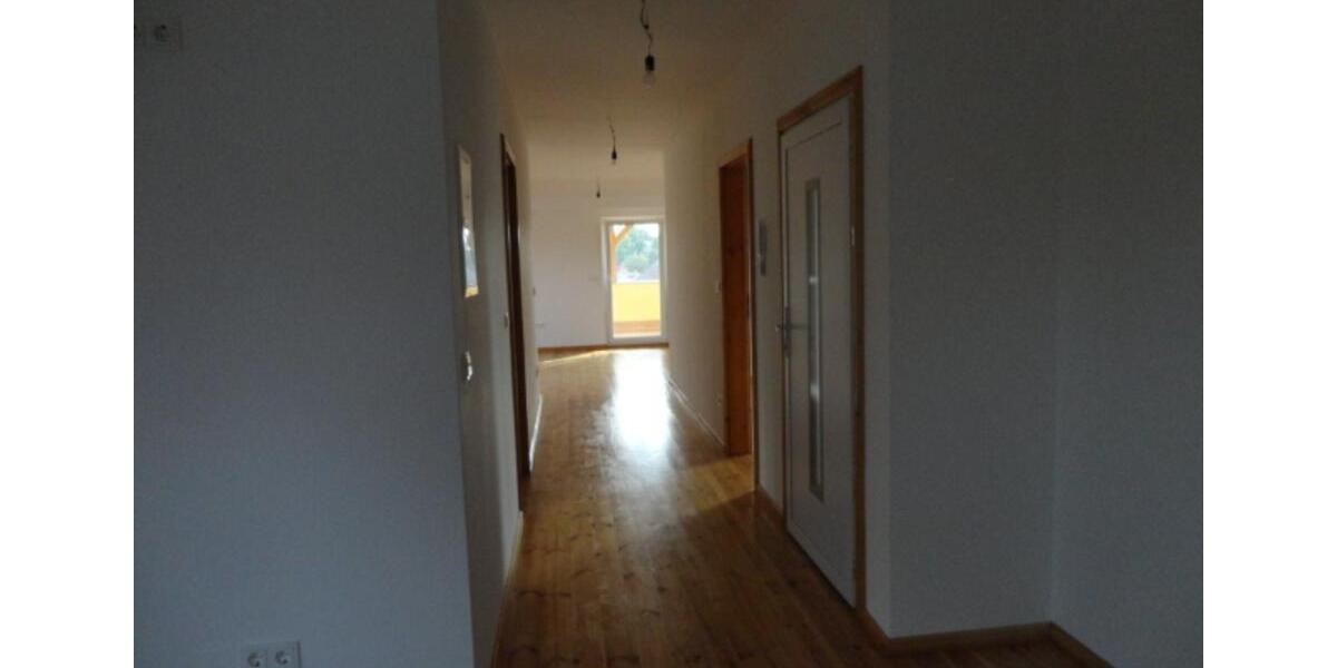 Dachgeschoßwohnung Berlin Lichtenberg - 3 Zimmer, 1.050&euro; | Angebot:23312554
