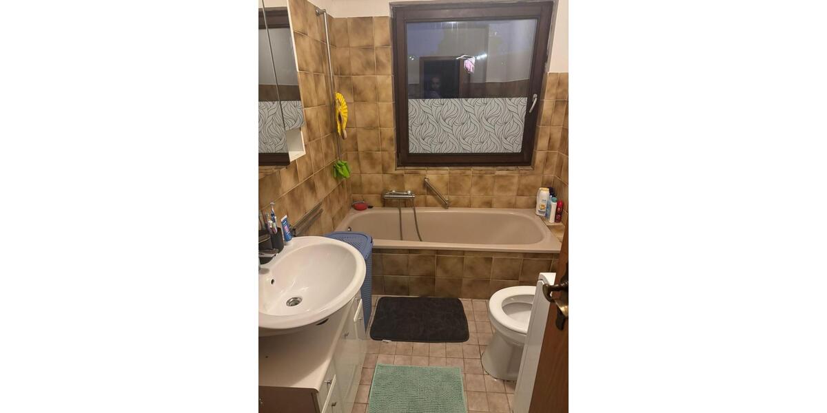 Erdgeschoßwohnung Nümbrecht - 3 Zimmer, 65 m&sup2;, 650&euro; | Angebot:25176268