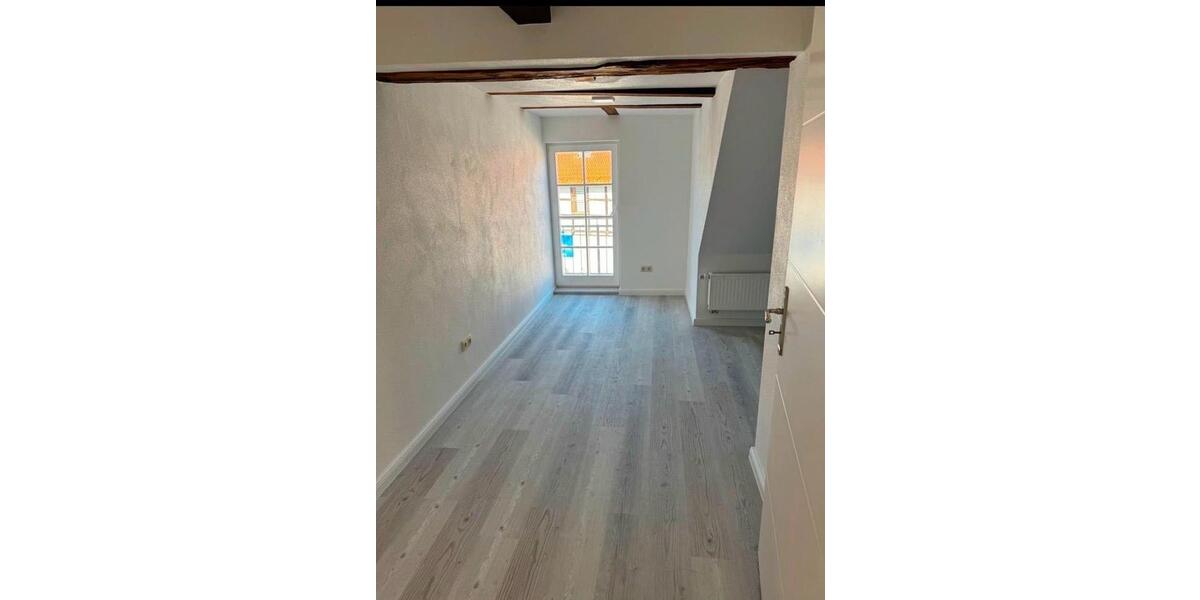 Etagenwohnung Bad Wildungen - 3 Zimmer, 140 m&sup2;, 1.200&euro; | Angebot:26365825