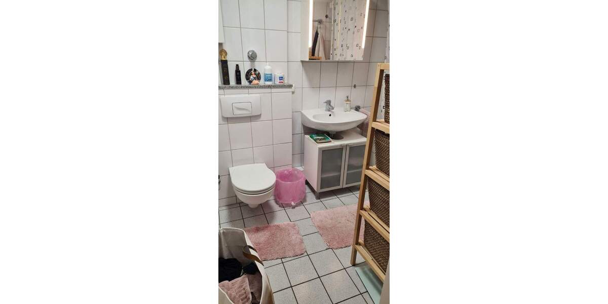 Etagenwohnung Duisburg Duissern - 3 Zimmer, 78 m&sup2;, 585&euro; | Angebot:24991142