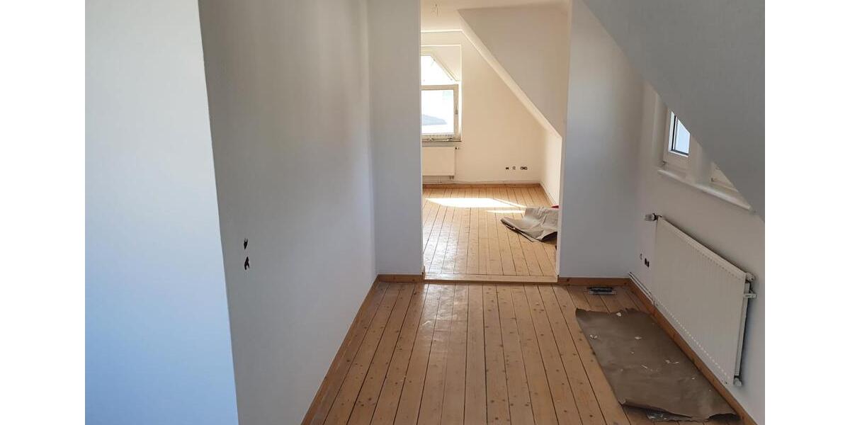 Dachgeschoßwohnung Seelze - 3.5 Zimmer, 70 m&sup2;, 700&euro; | Angebot:25105494