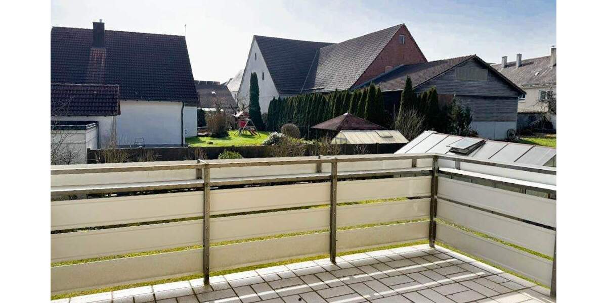 Etagenwohnung Ulm Jungingen - 3 Zimmer, 97 m&sup2;, 1.115&euro; | Angebot:25738669