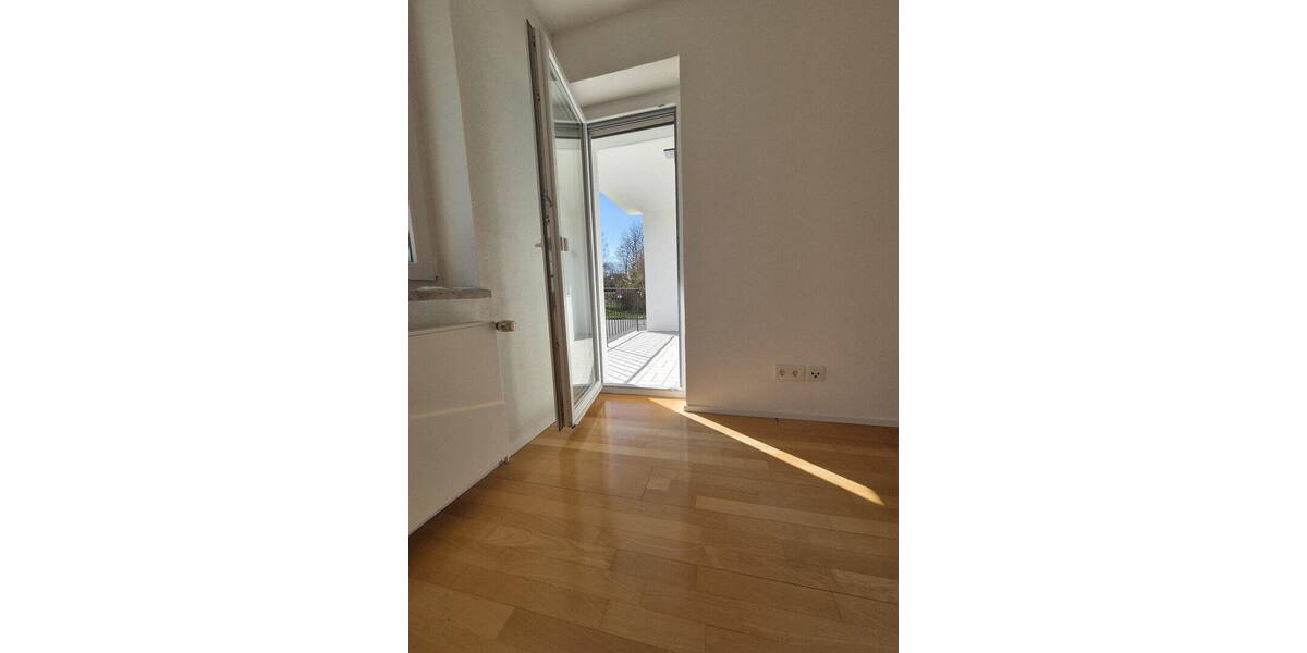 Etagenwohnung Ergolding Piflas - 3 Zimmer, 73 m&sup2;, 1.080&euro; | Angebot:25927779