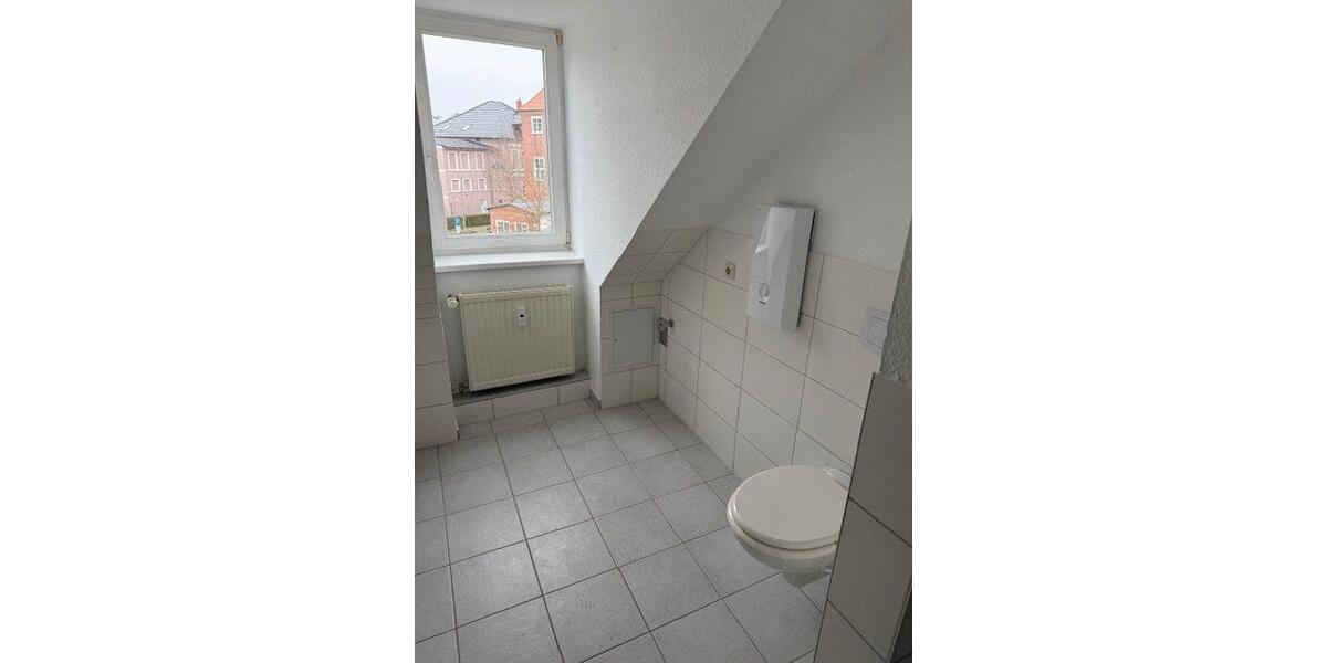 Dachgeschoßwohnung Parchim - 3 Zimmer, 80 m&sup2;, 520&euro; | Angebot:26461663