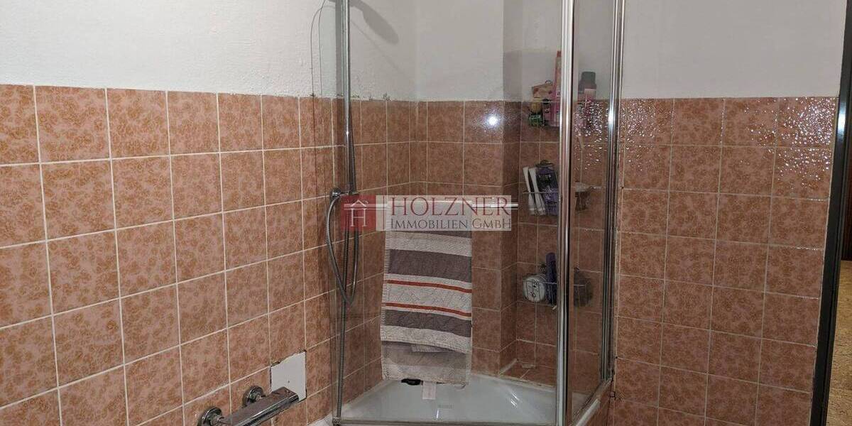 Etagenwohnung Kumhausen - 2 Zimmer, 65 m&sup2;, 650&euro; | Angebot:26143245