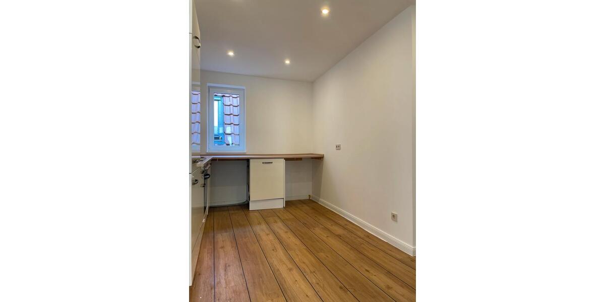 Etagenwohnung Güstrow - 4 Zimmer, 95 m&sup2;, 880&euro; | Angebot:25219752