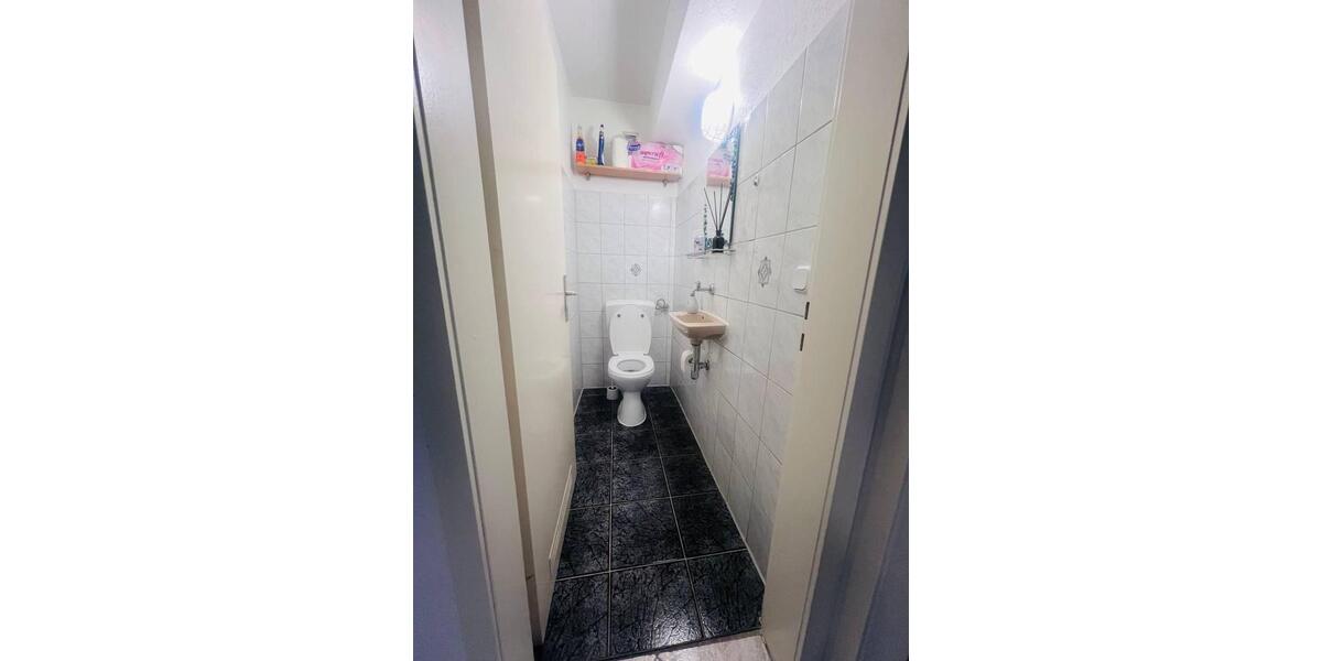 Etagenwohnung Stuttgart Bad Cannstatt - 1 Zimmer, 84 m&sup2;, 1.650&euro; | Angebot:26073129