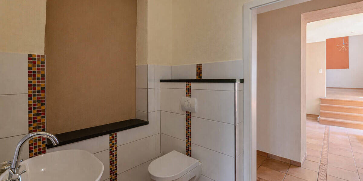 Einfamilienhaus Niederneisen - 9 Zimmer, 255 m&sup2;, 2.250&euro; | Angebot:26712884