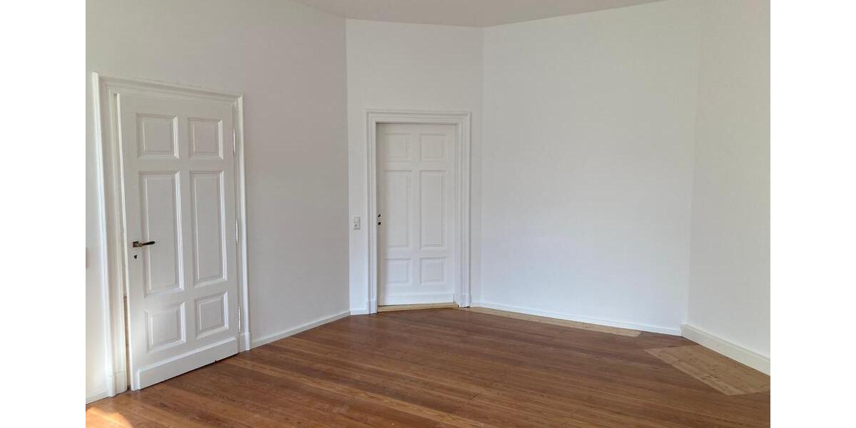 Erdgeschoßwohnung Reichenbach im Vogtland - 3 Zimmer, 100 m&sup2;, 700&euro; | Angebot:26102377