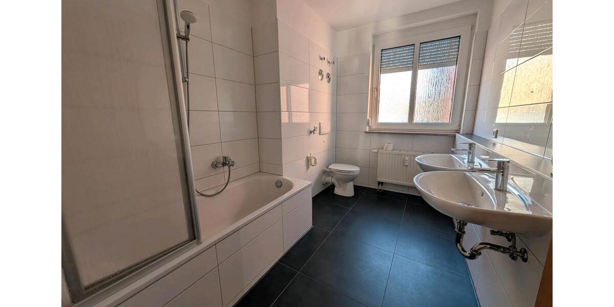 Etagenwohnung Thalheim/Erzgebirge Erzgebirge - 4 Zimmer, 98 m&sup2;, 810&euro; | Angebot:25419782