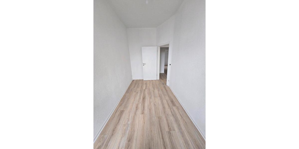 Etagenwohnung Burg - 4 Zimmer, 90 m&sup2;, 720&euro; | Angebot:25892804