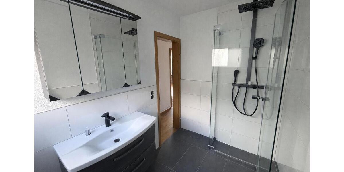 Etagenwohnung Ludwigsburg Hoheneck - 5.5 Zimmer, 135 m&sup2;, 1.930&euro; | Angebot:25127713