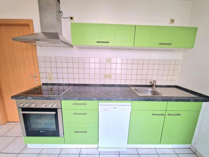 Helle 2-Zimmer-Wohnung mit Einbauküche und Balkon auf dem Kaßberg!