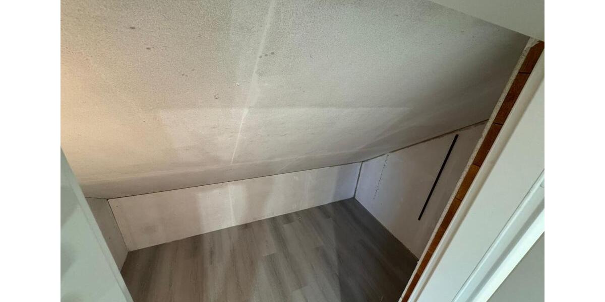 Dachgeschoßwohnung Saterland - 4 Zimmer, 94 m&sup2;, 750&euro; | Angebot:26512609