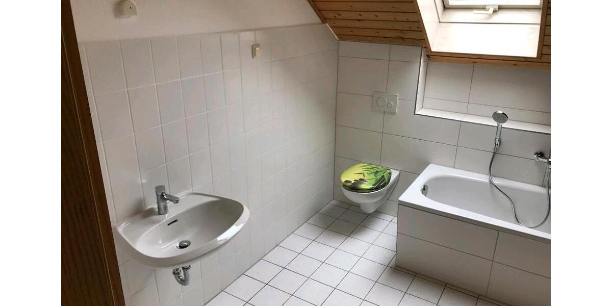 Dachgeschoßwohnung Eggesin - 4 Zimmer, 95 m&sup2;, 522&euro; | Angebot:24806638