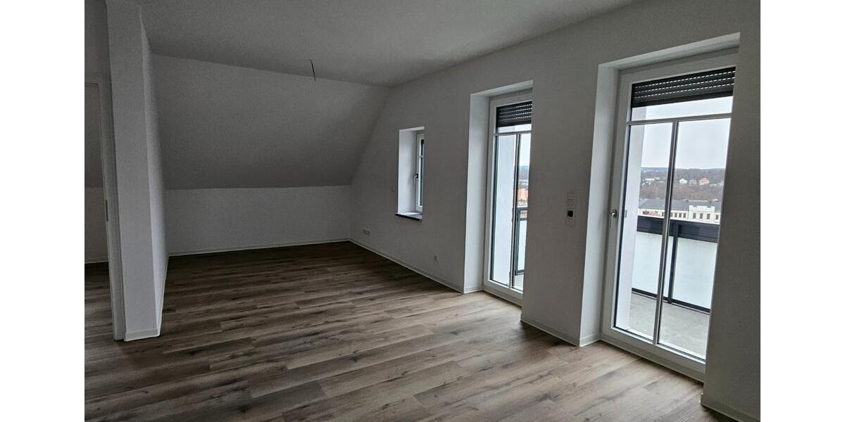 Dachgeschoßwohnung Colditz - 3 Zimmer, 80 m&sup2;, 890&euro; | Angebot:23783870