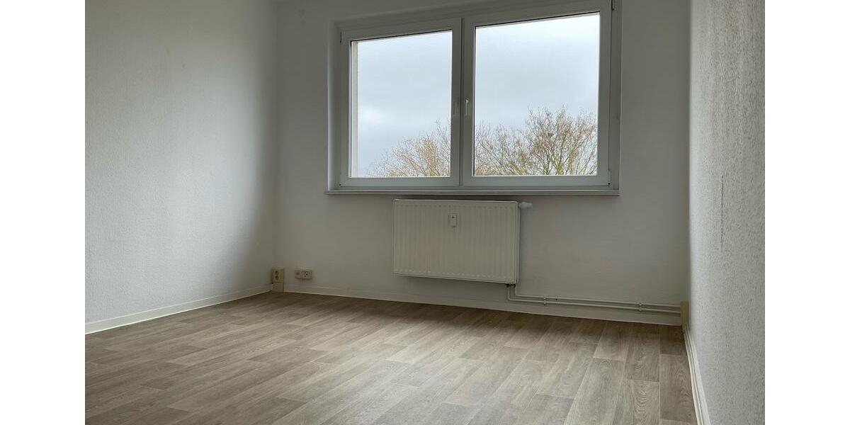 Etagenwohnung Bad Lauchstädt - 2 Zimmer, 48 m&sup2;, 299&euro; | Angebot:26001632