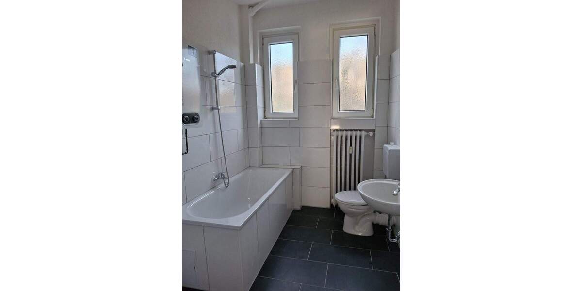 Etagenwohnung Bremerhaven Geestemünde - 3 Zimmer, 120 m&sup2;, 810&euro; | Angebot:25797442