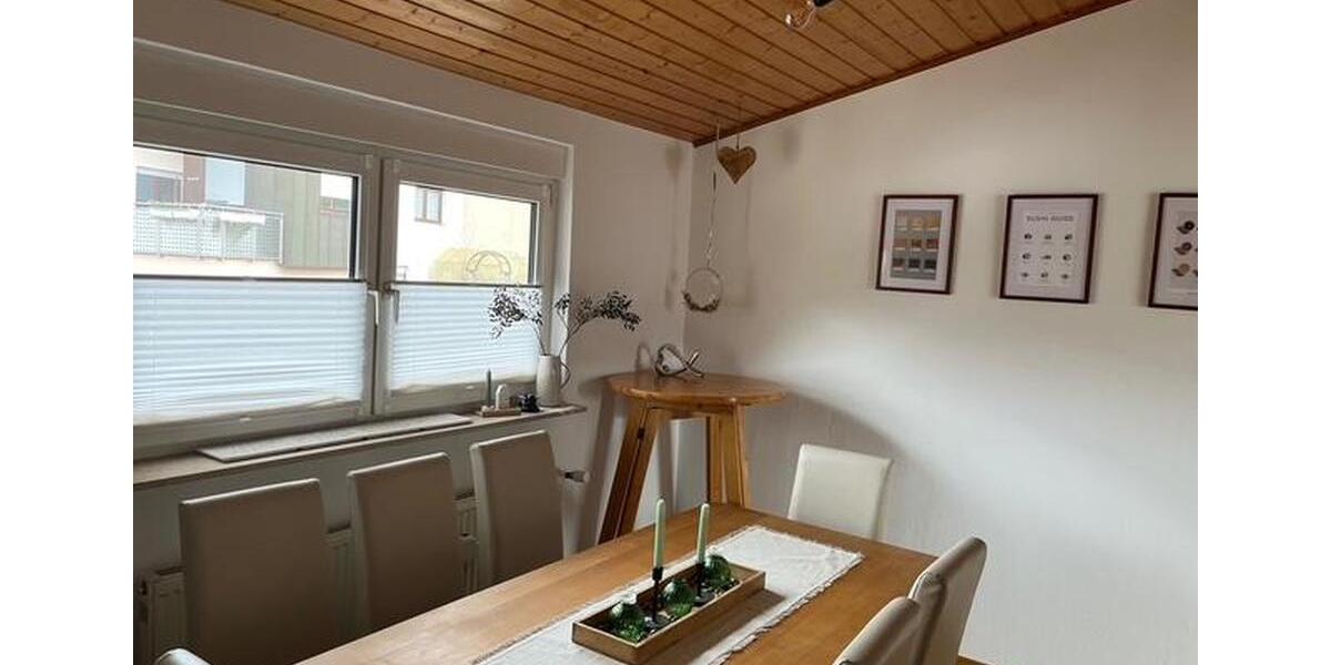 Dachgeschoßwohnung Eberbach - 4 Zimmer, 124 m&sup2;, 1.050&euro; | Angebot:25648733