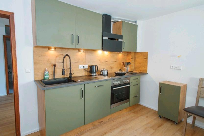 WG-Zimmer in 4er Frauen-WG im Herzen Biebrichs 1 zimmer