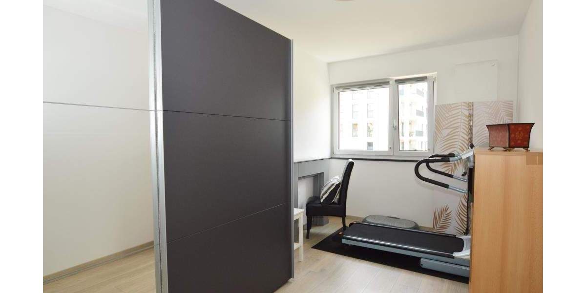 Neuwertige Wohnung im Stadtzentrum, auf Wunsch möbliert möglich! Neumarkt 4 zimmer