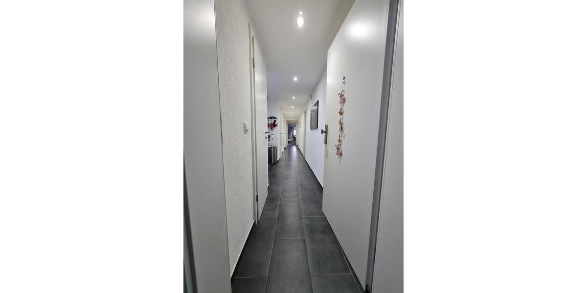 Dachgeschoßwohnung Ditzingen - 3 Zimmer, 88 m&sup2;, 1.190&euro; | Angebot:26600639
