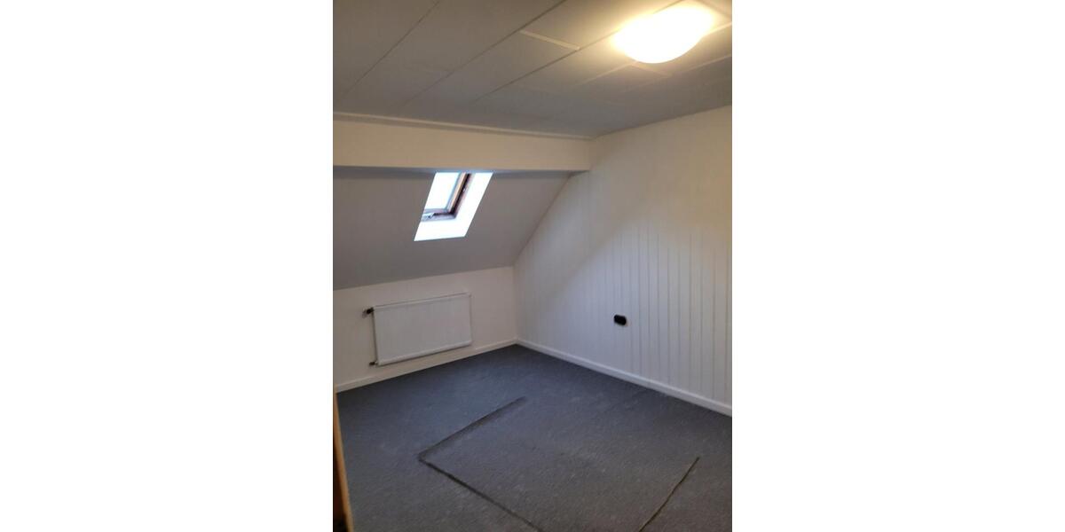 Maisonettenwohnung Kirchen (Sieg) - 5 Zimmer, 160 m&sup2;, 1.250&euro; | Angebot:25413221