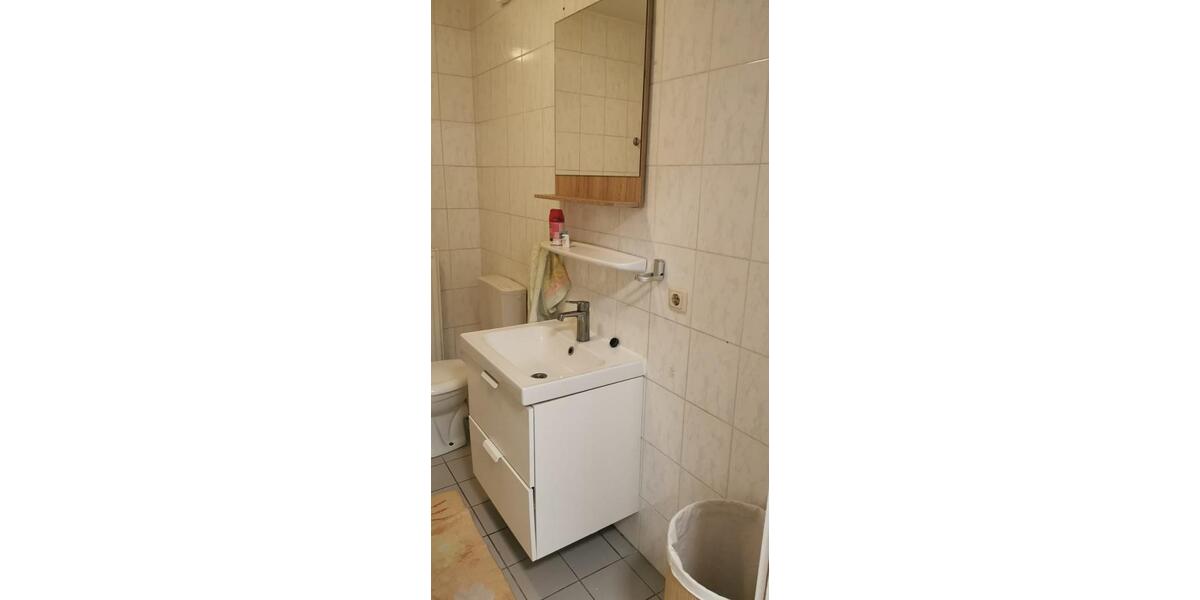 Wohnen auf Zeit Spenge - 3 Zimmer, 156 m&sup2;, 18&euro; | Angebot:25910811