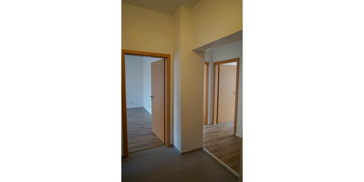 Hochparterre Magdeburg Neue Neustadt - 4 Zimmer, 75 m&sup2;, 605&euro; | Angebot:26432701