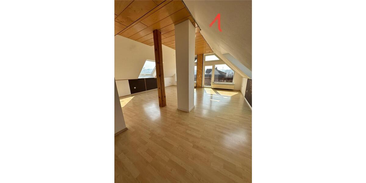 Dachgeschoßwohnung Bebra - 3 Zimmer, 100 m&sup2;, 780&euro; | Angebot:24753647