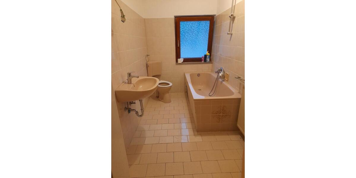 Dachgeschoßwohnung Braunfels - 3.5 Zimmer, 92 m&sup2;, 790&euro; | Angebot:26537408