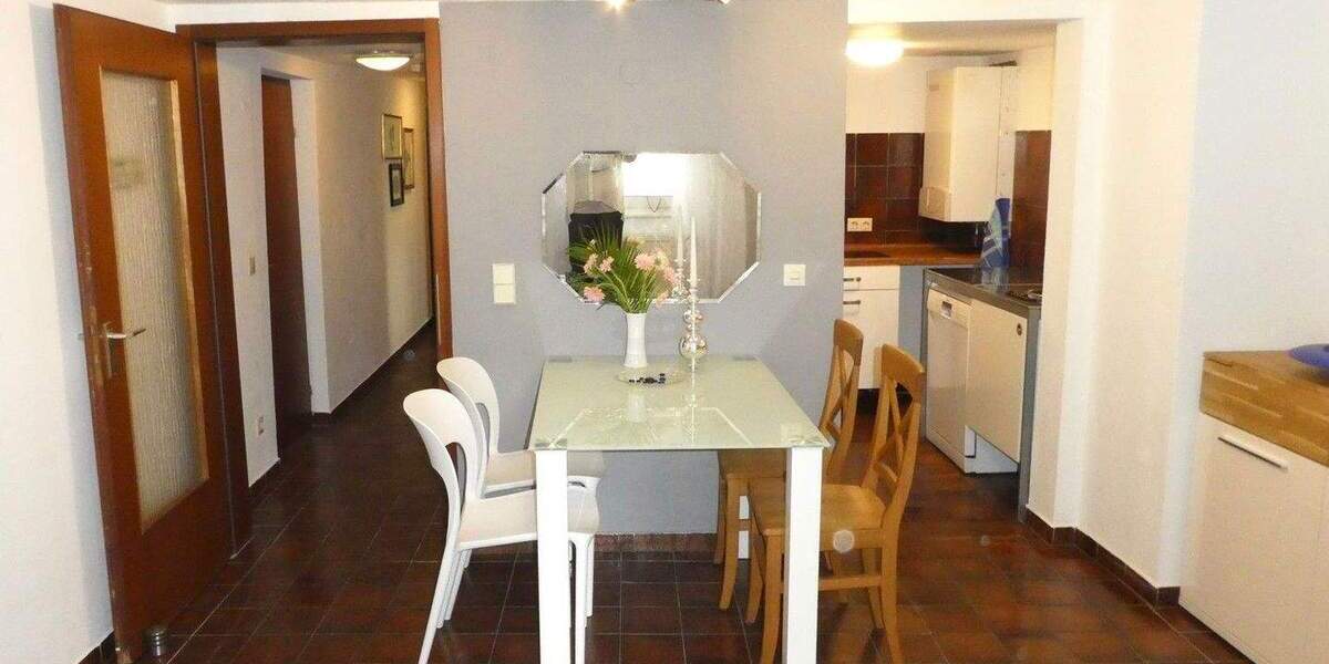 Etagenwohnung Esslingen Stadtmitte - 2 Zimmer, 50 m&sup2;, 900&euro; | Angebot:25094871