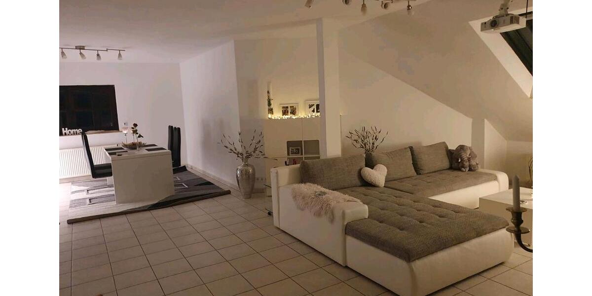 Dachgeschoßwohnung Dillingen (Saar) - 3.5 Zimmer, 104 m&sup2;, 750&euro; | Angebot:26019984