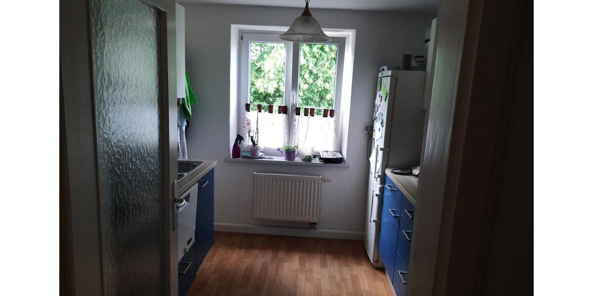 3-Zimmer Wohnung mit Einbauküche Stellplatz 3 zimmer