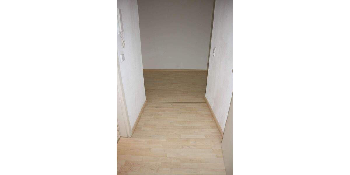 Etagenwohnung chemnitz Lutherviertel - 2 Zimmer, 56 m&sup2;, 331&euro; | Angebot:26758927