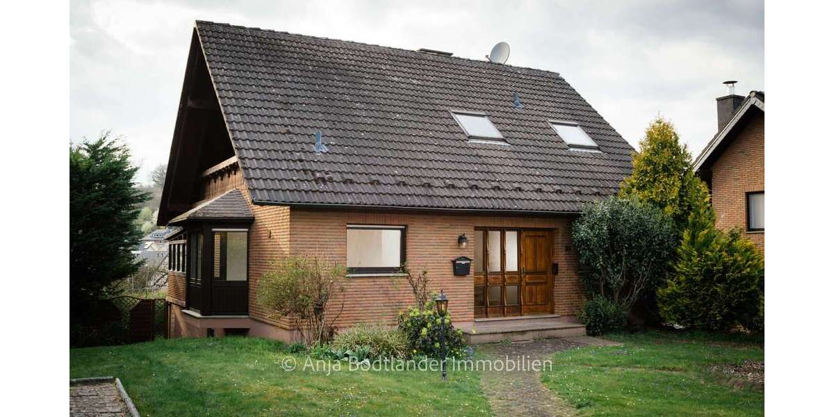 Einfamilienhaus Wachtberg - 5 Zimmer, 128 m&sup2;, 1.800&euro; | Angebot:26110531