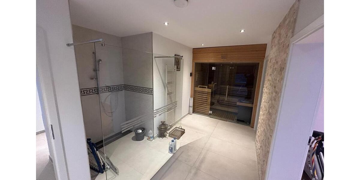 Einfamilienhaus Oberursel (Taunus) - 7 Zimmer, 375 m&sup2;, 3.950&euro; | Angebot:25098040