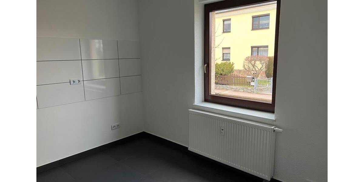Erdgeschoßwohnung Limbach-Oberfrohna Oberfrohna - 2 Zimmer, 64 m&sup2;, 680&euro; | Angebot:26038818