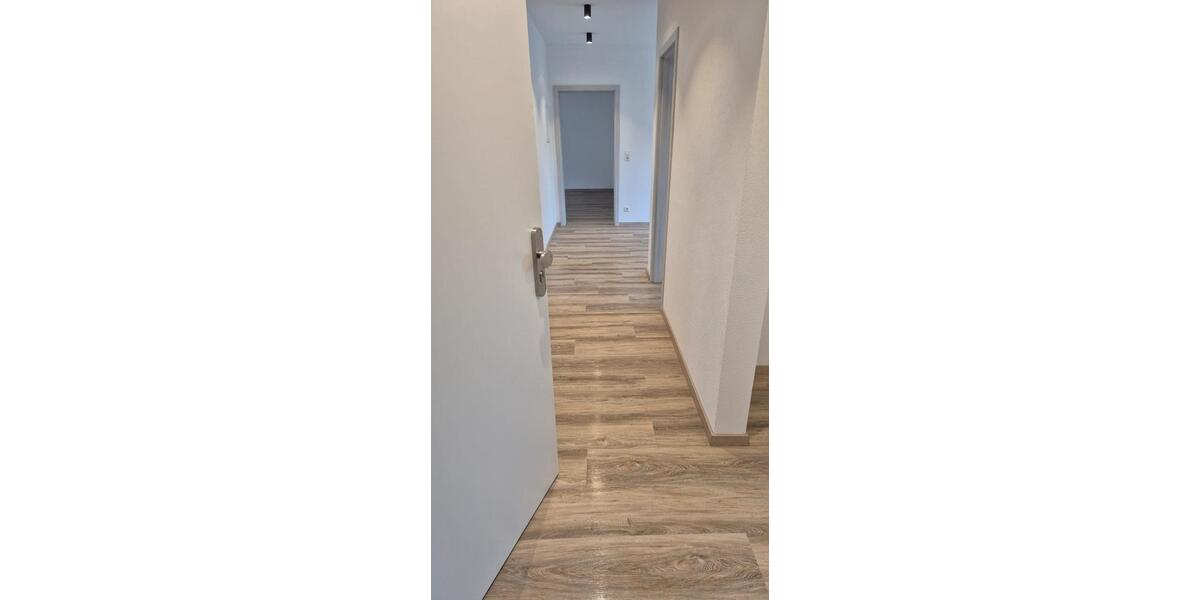 Erdgeschoßwohnung Titisee-Neustadt Neustadt - 3.5 Zimmer, 90 m&sup2;, 1.000&euro; | Angebot:26480196