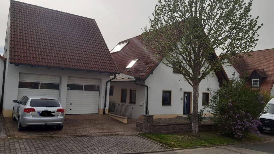 Einfamilienhaus mit Garten in 91471 Illesheim zu vermieten 9 zimmer