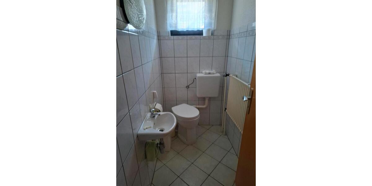 Etagenwohnung Haiger - 5 Zimmer, 130 m&sup2;, 1.300&euro; | Angebot:26506884