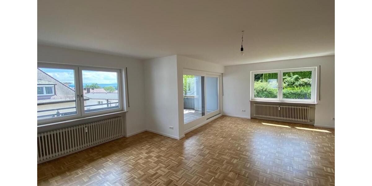 Terrassenwohnung Cham - 4 Zimmer, 150 m&sup2;, 1.380&euro; | Angebot:23273835
