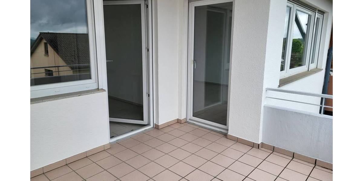 Reihenmittelhaus Neckarwestheim - 4 Zimmer, 130 m&sup2;, 1.300&euro; | Angebot:26817129