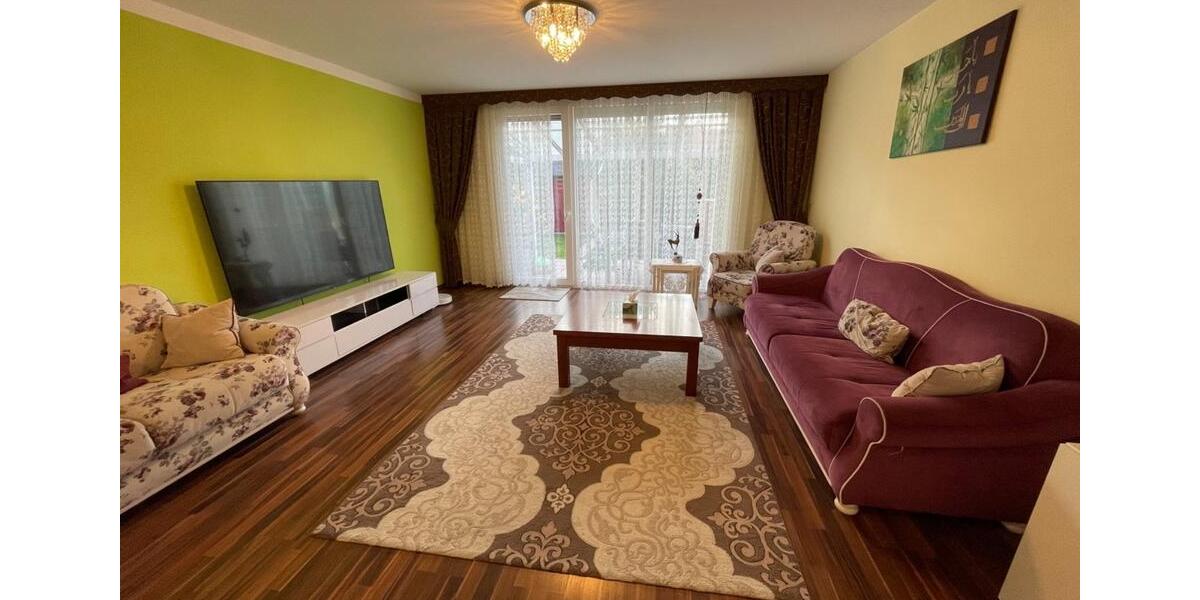 Reihenhaus Berlin Spandau - 5 Zimmer, 142 m&sup2;, 2.600&euro; | Angebot:25832956