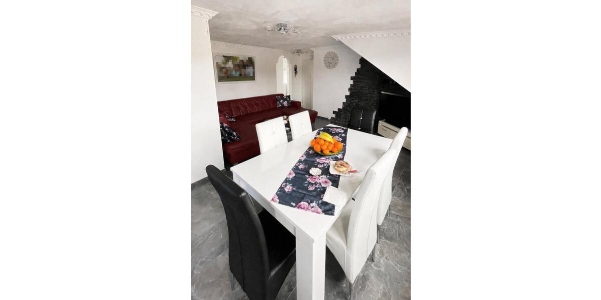 Wohnen auf Zeit Köln Nippes - 11 Zimmer, 125 m&sup2;, 650&euro; | Angebot:26652654