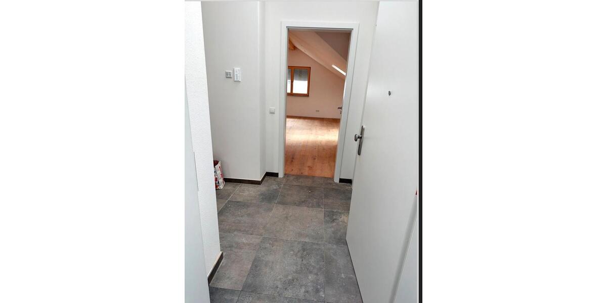 Dachgeschoßwohnung Kraiburg am Inn - 2 Zimmer, 75 m&sup2;, 980&euro; | Angebot:25940423