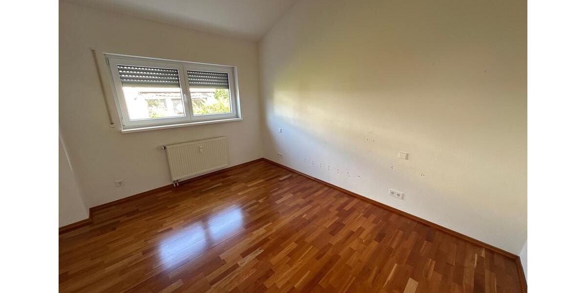 Erdgeschoßwohnung Waiblingen Beinstein - 3 Zimmer, 120 m&sup2;, 1.500&euro; | Angebot:23328811