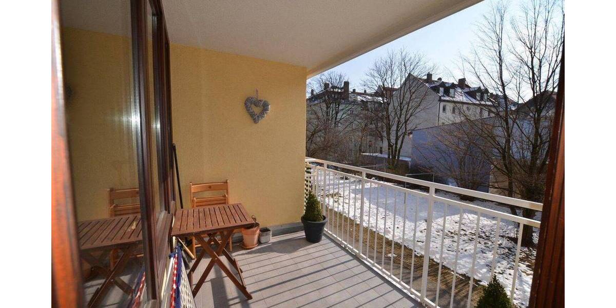 Etagenwohnung München Schwabing-West - 3 Zimmer, 100 m&sup2;, 2.600&euro; | Angebot:26780216
