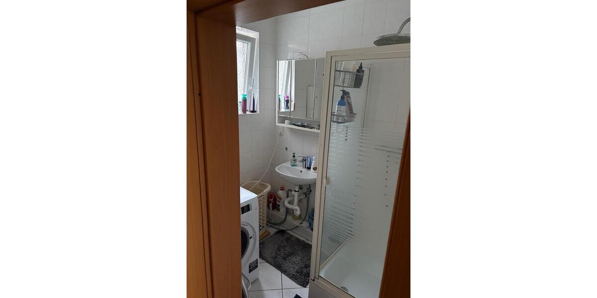 Etagenwohnung Hackenheim - 3 Zimmer, 83 m&sup2;, 890&euro; | Angebot:26581943
